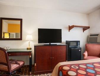 Brookville Inn Room photo